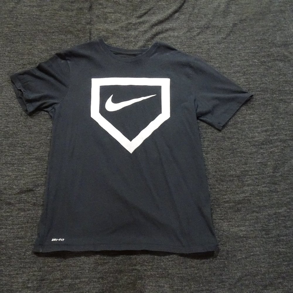 Nike DRI-Fit short sleeve T-shirt